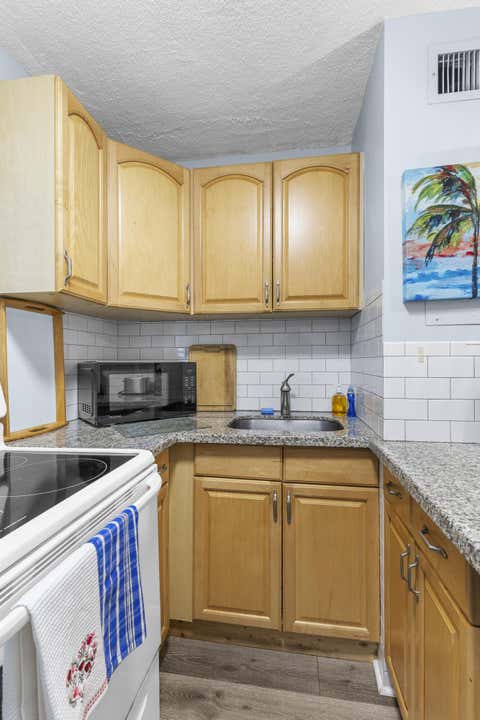 Tiny photo for 3225 NE 16th Street #9a, Pompano Beach, FL 33062 (MLS # B26026884)
