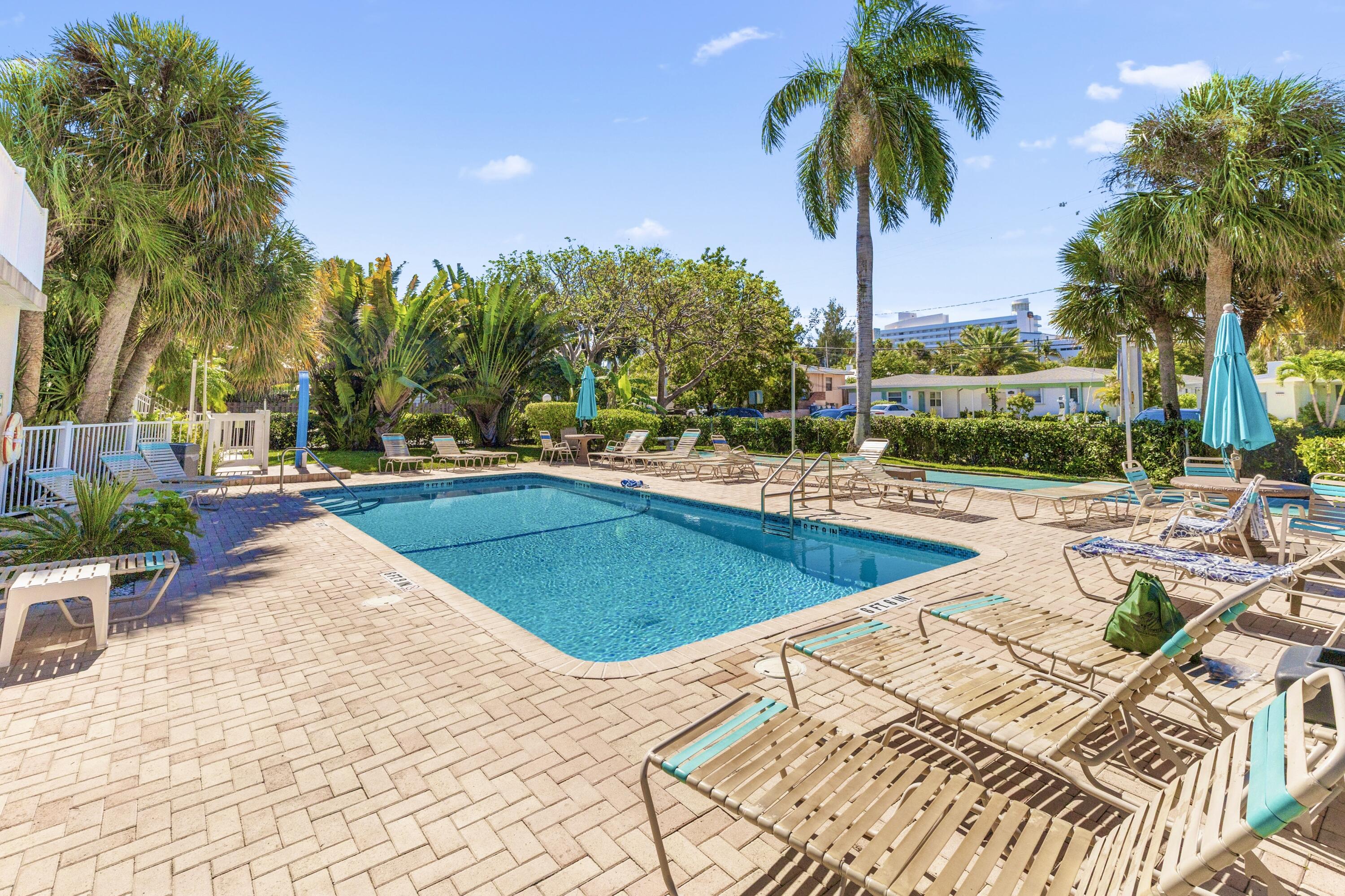 FLORANADA CONDO - Residential