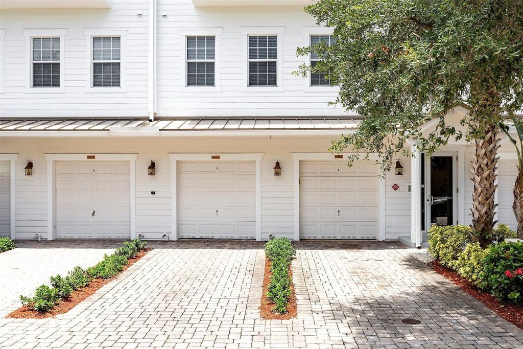 Photo of 6981 Lakeside Circle #223, Davie, FL 33314 (MLS # F10507764)