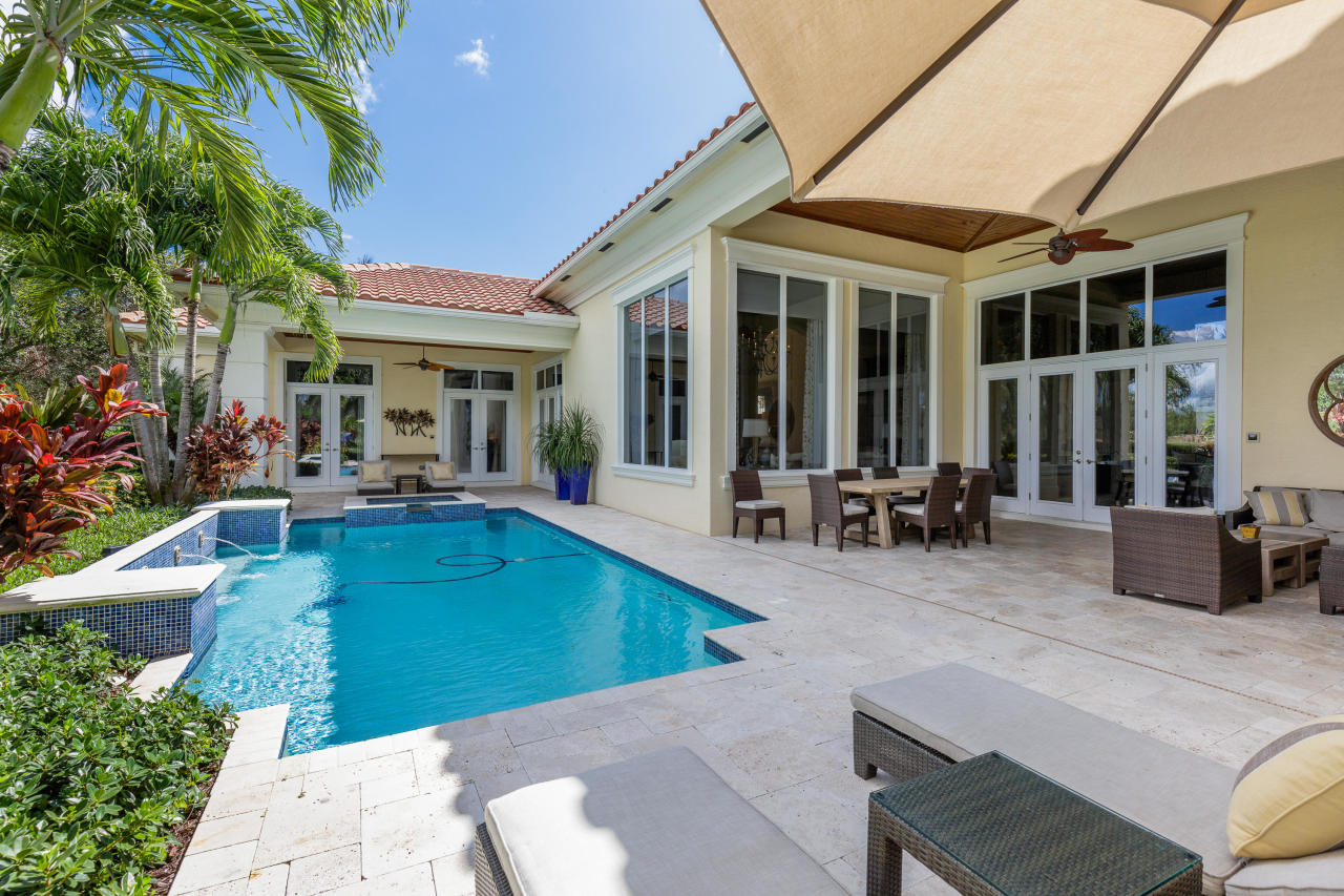 ADMIRALS COVE - Residential