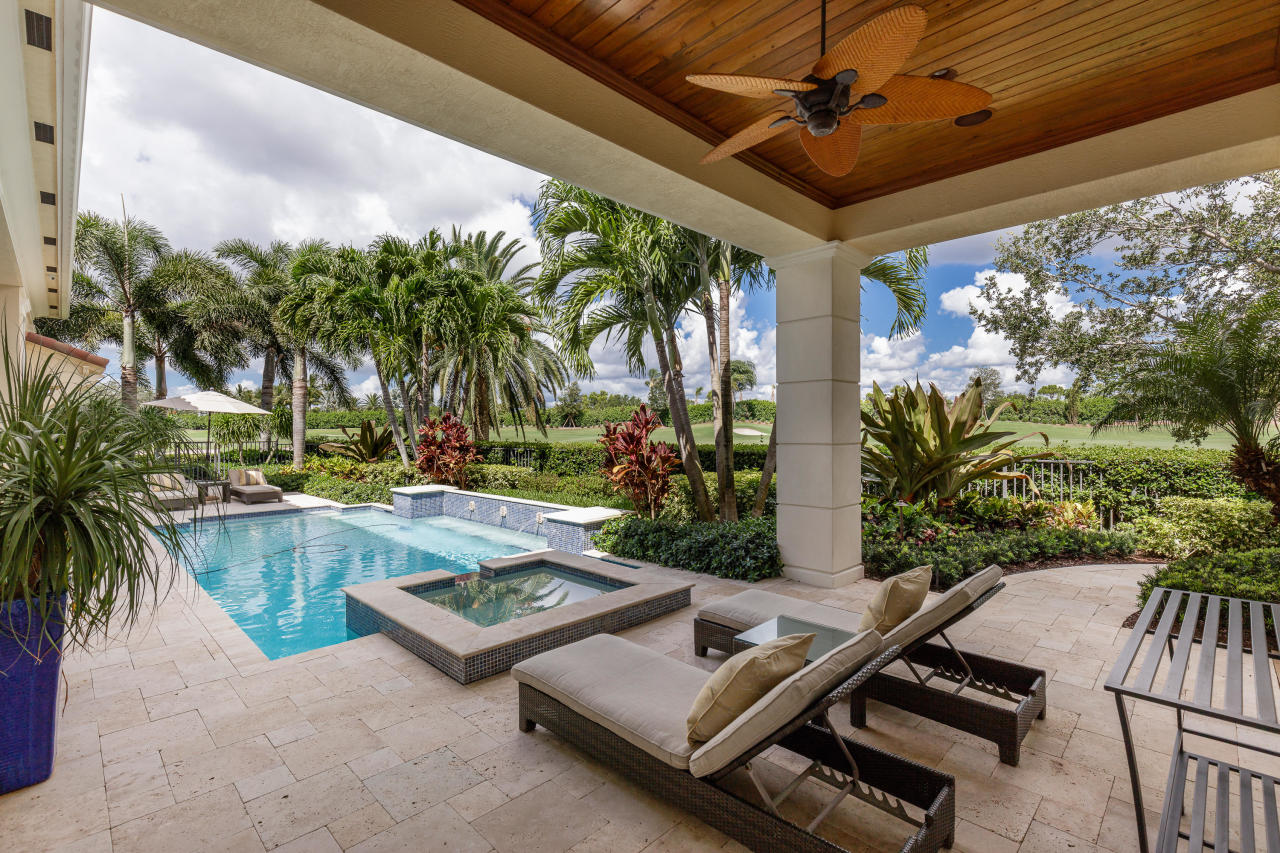 ADMIRALS COVE - Residential