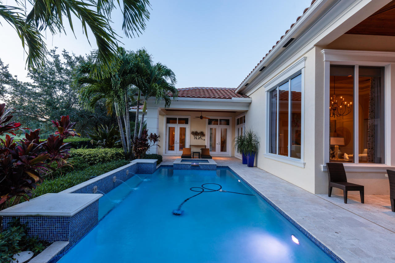 ADMIRALS COVE - Residential