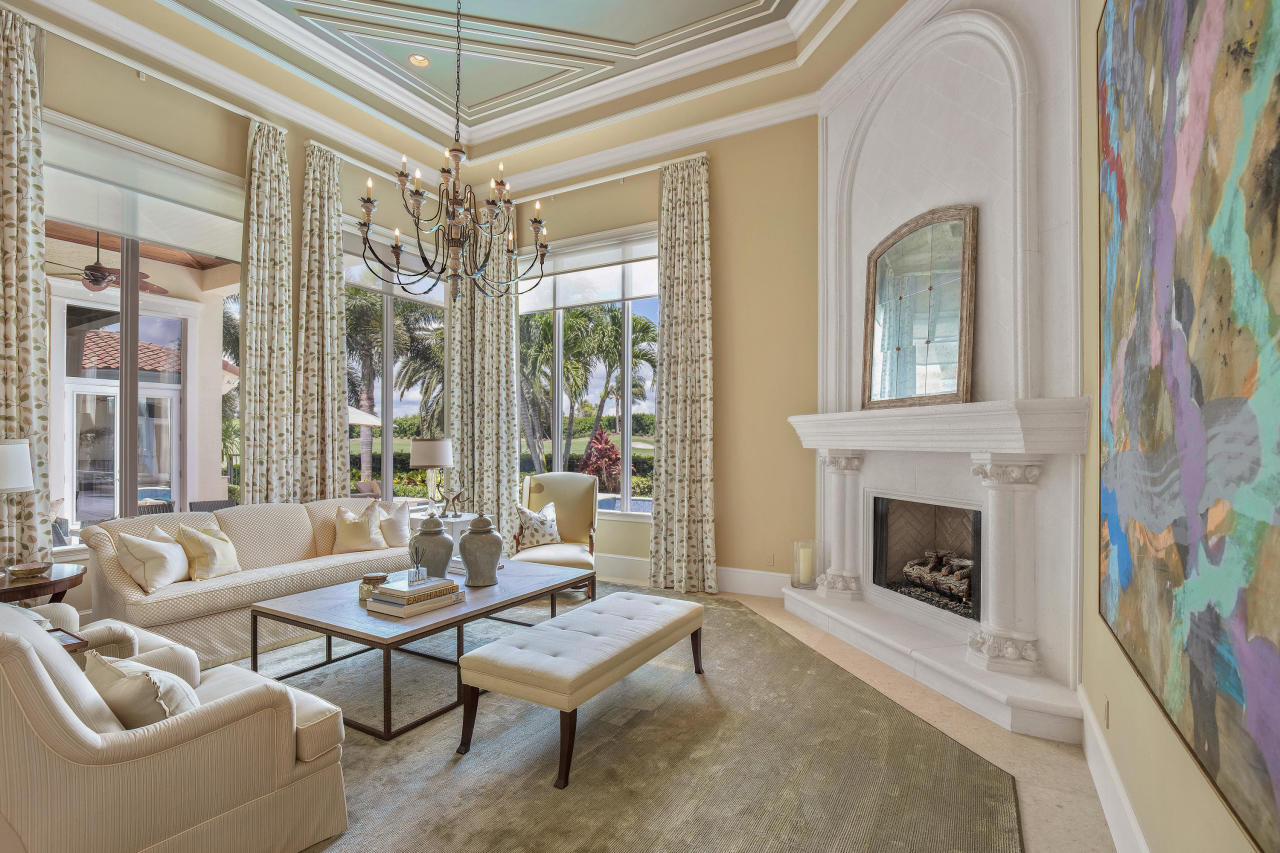 ADMIRALS COVE - Residential