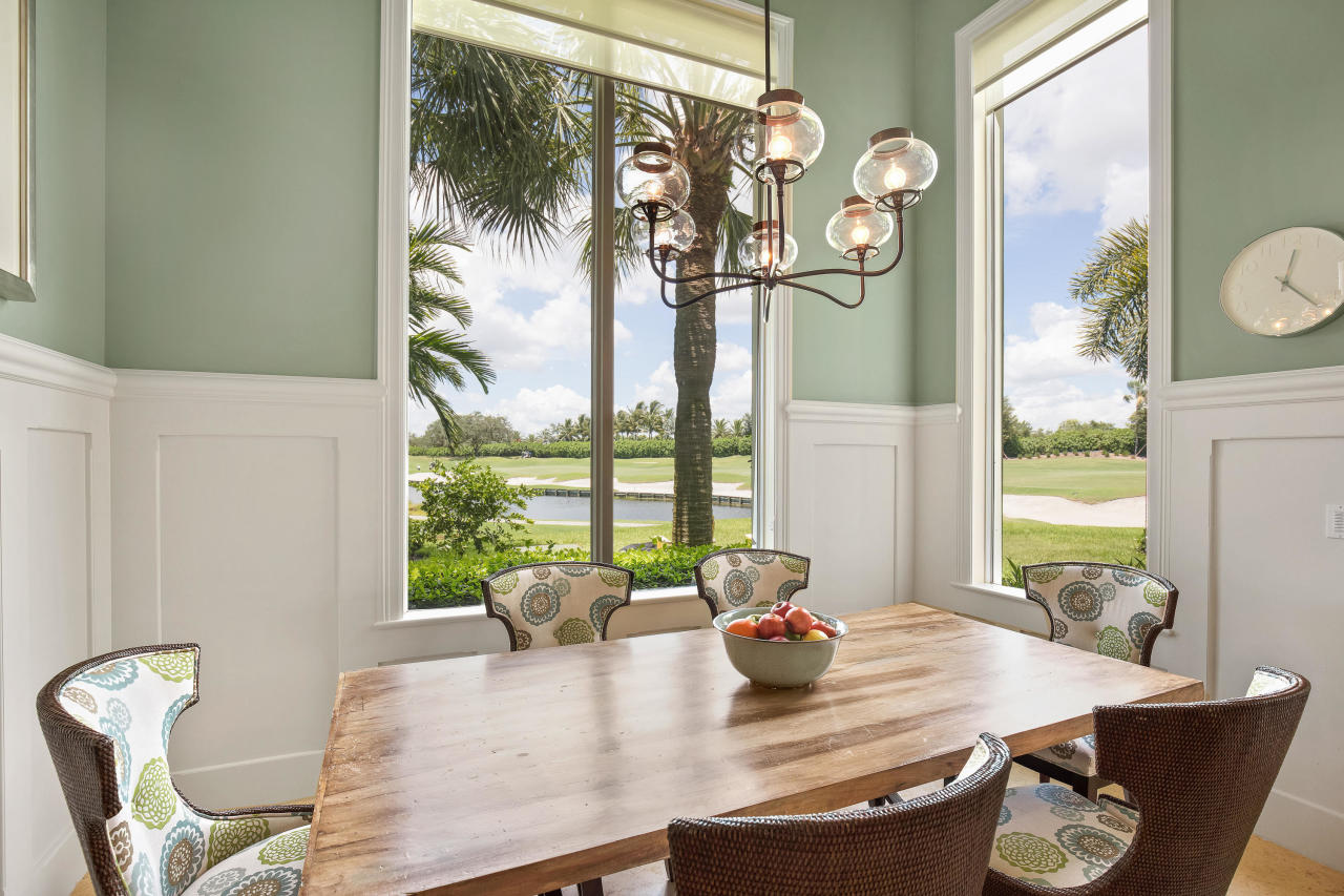 ADMIRALS COVE - Residential