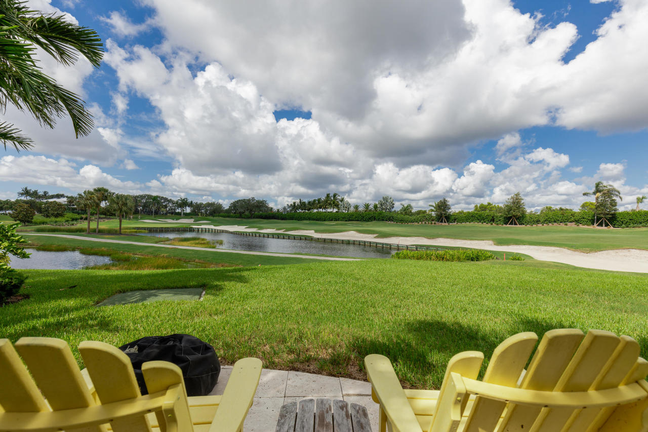 ADMIRALS COVE - Residential