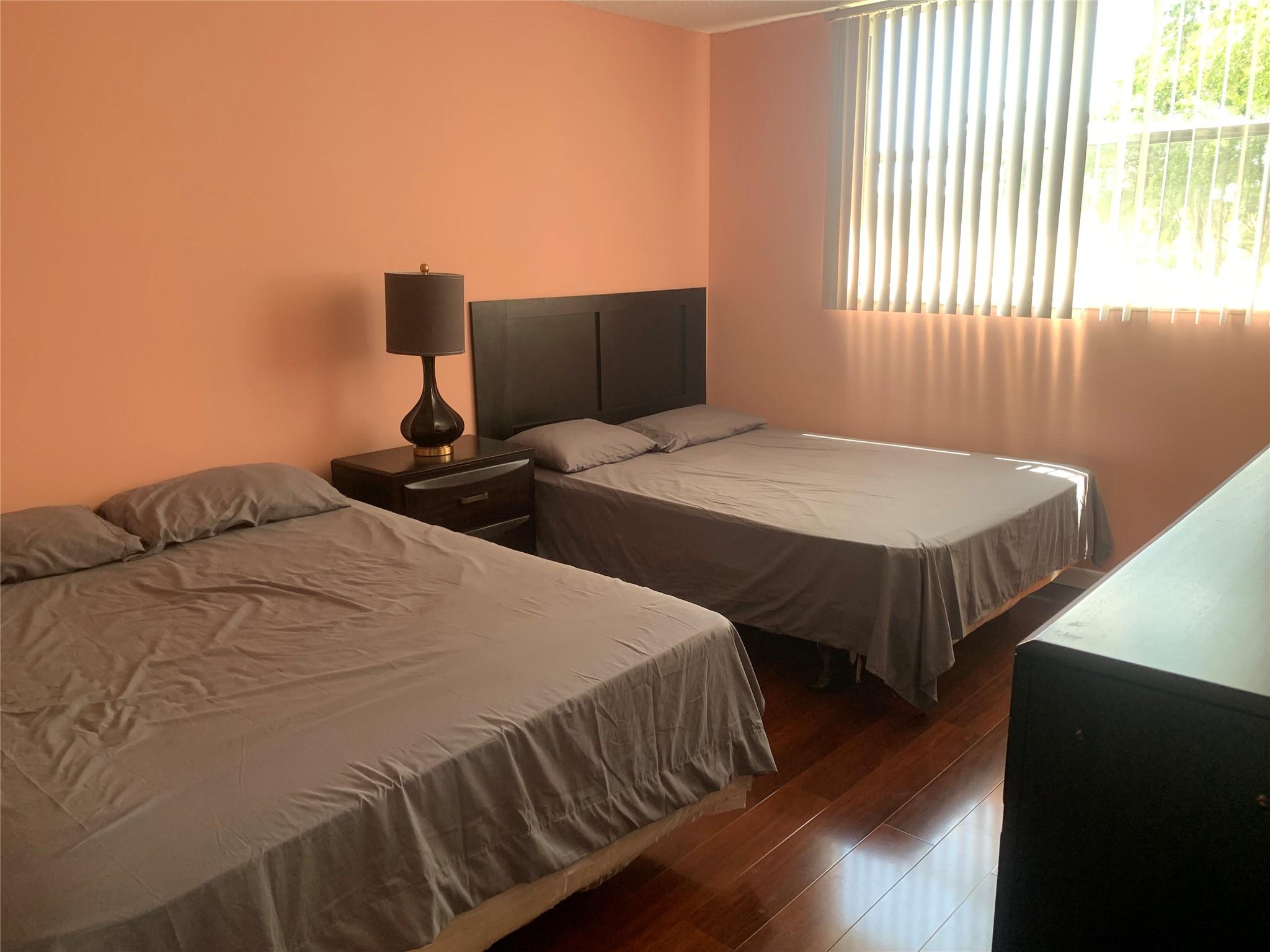 9081 Lime Bay Blvd 214, Tamarac, FL, 33321/$89,900 2 9081 Lime Bay Blvd 214