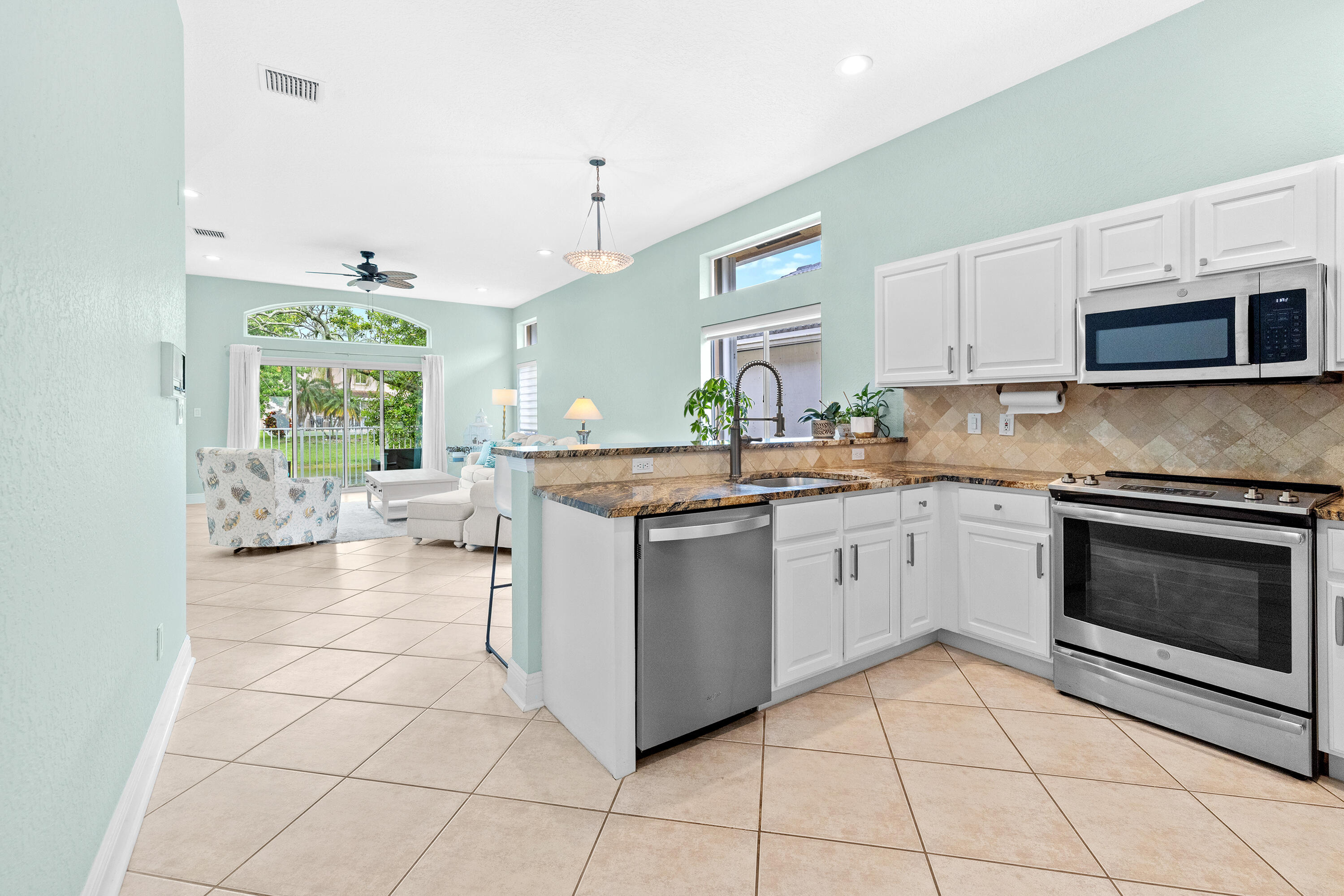 6513 Sandpiper Drive