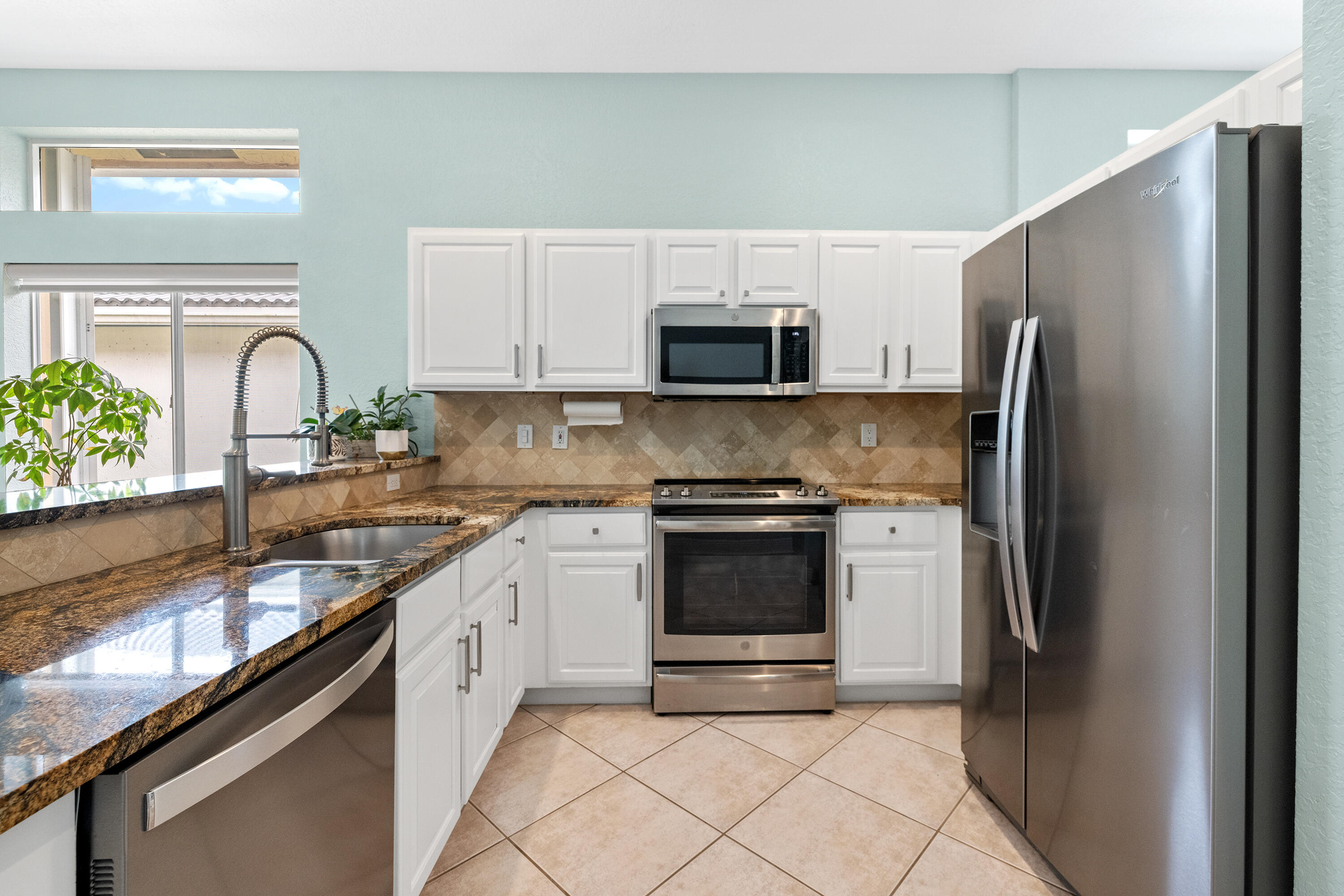 REGENCY LAKES AT COCONUT CREEK - Residential