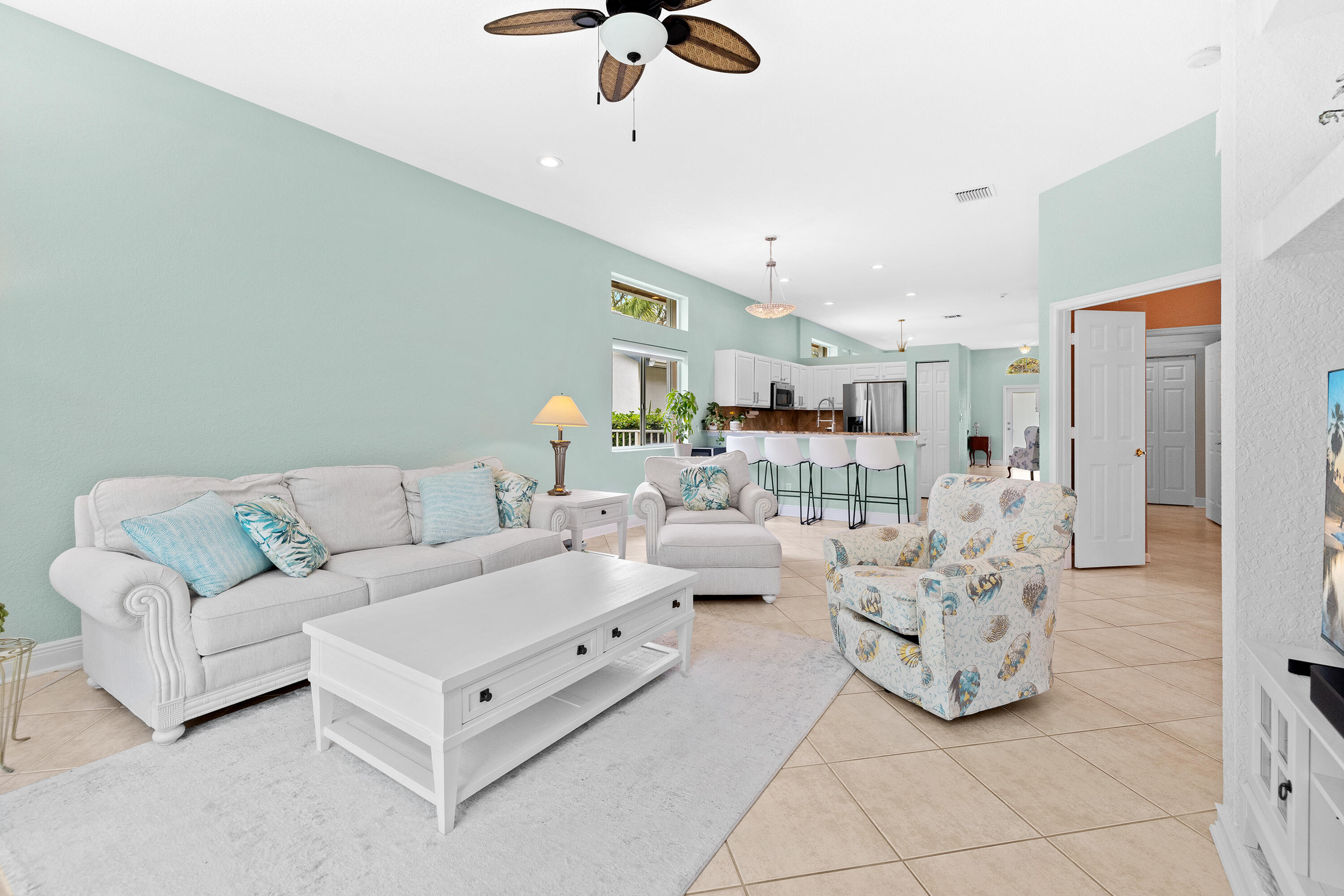 REGENCY LAKES AT COCONUT CREEK - Residential