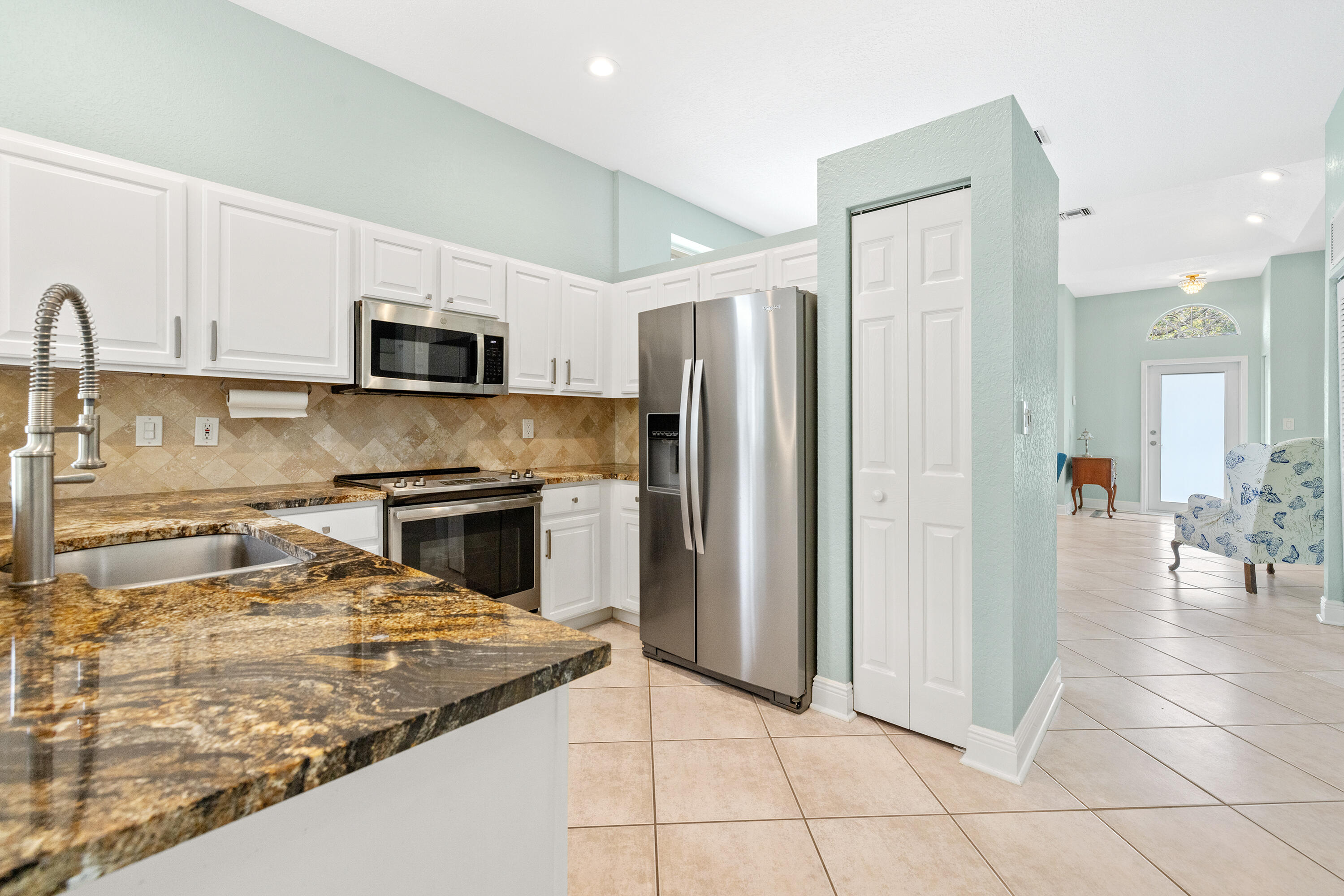 REGENCY LAKES AT COCONUT CREEK - Residential