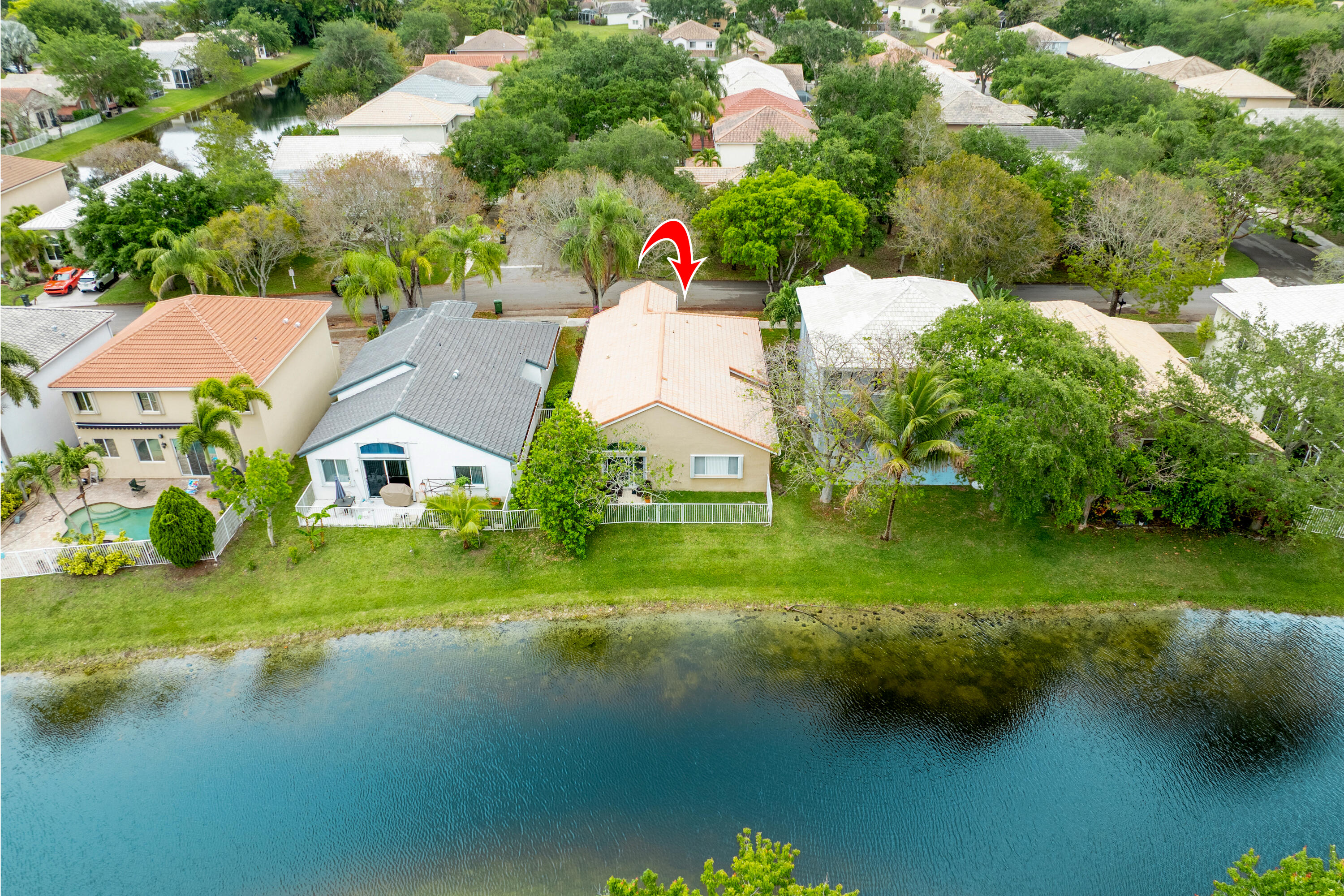 REGENCY LAKES AT COCONUT CREEK - Residential