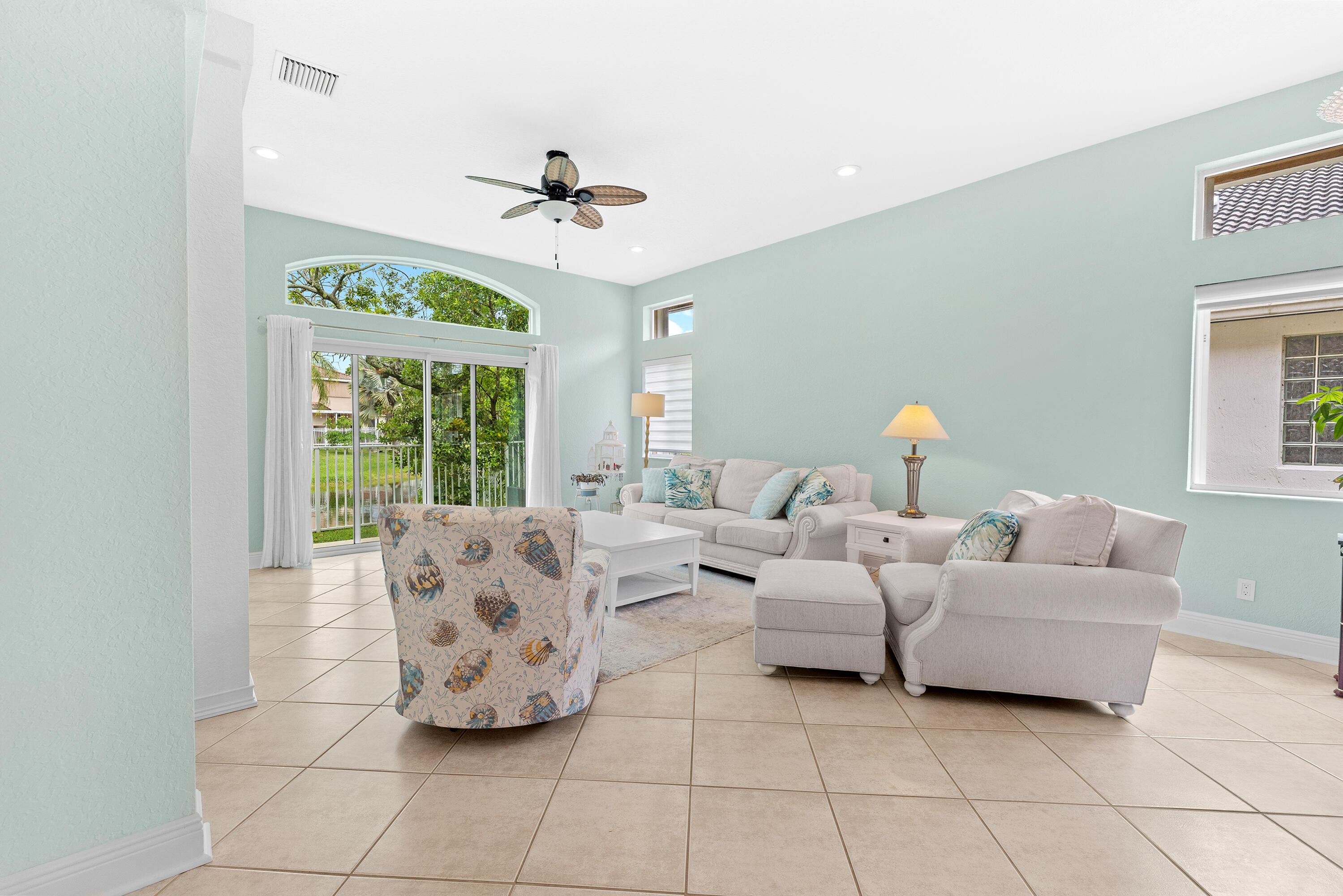 REGENCY LAKES AT COCONUT CREEK - Residential