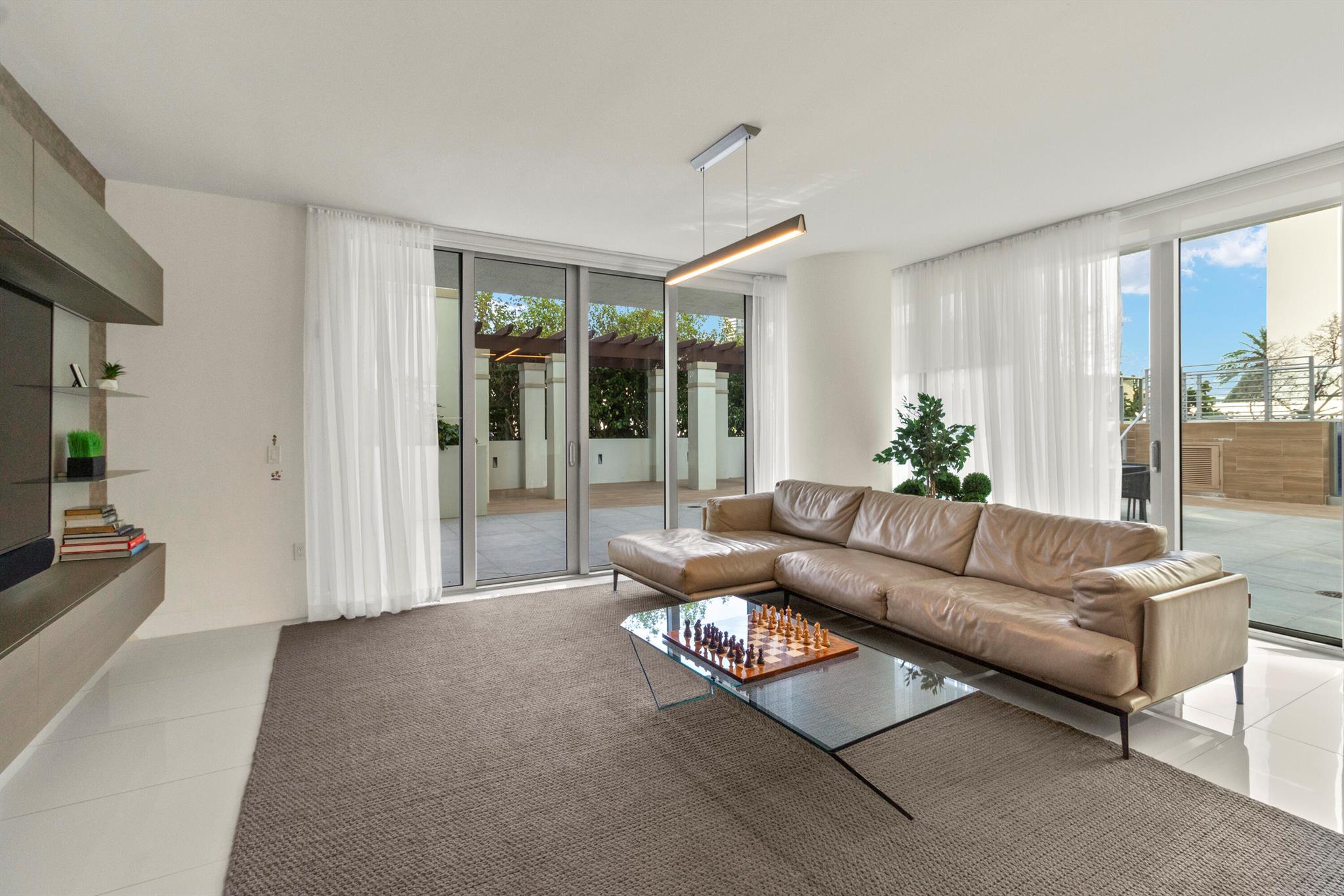 PARQUE TOWERS CONDO - Residential