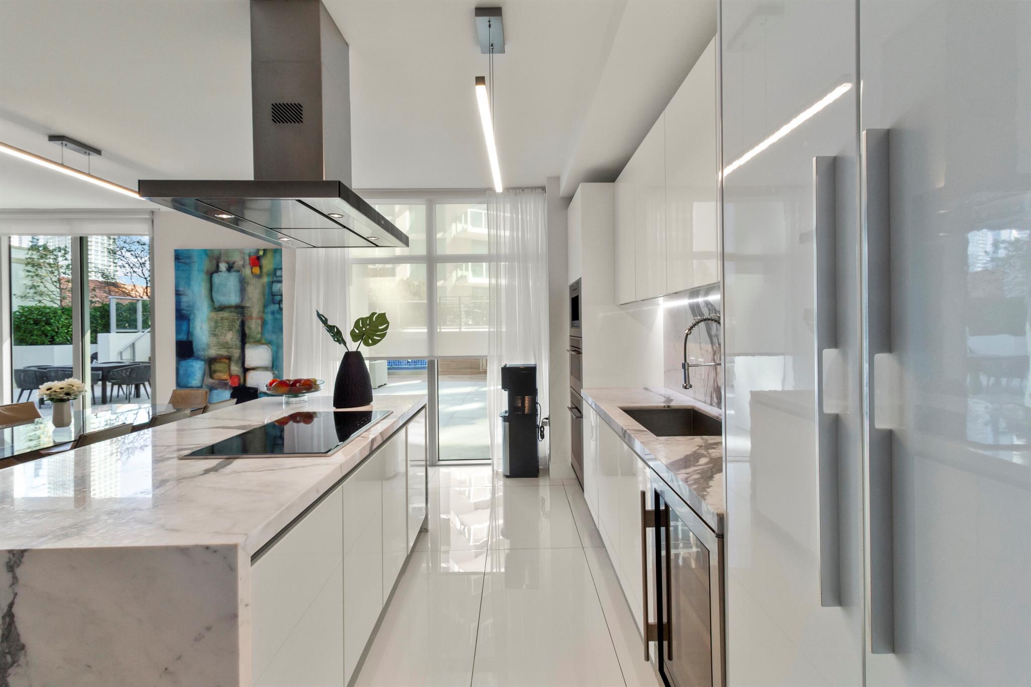 PARQUE TOWERS CONDO - Residential