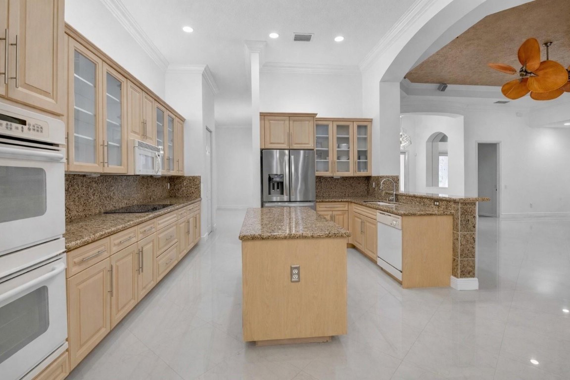 Valencia Palms 01 - Residential