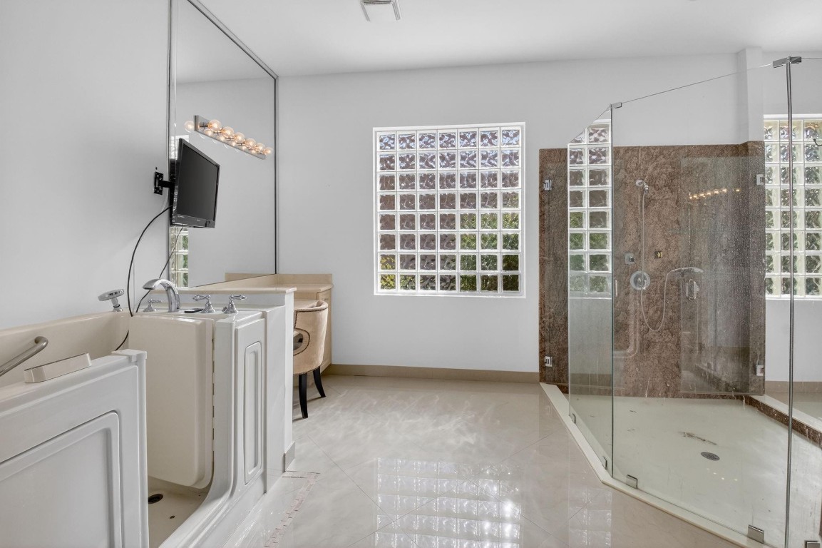 Valencia Palms 01 - Residential