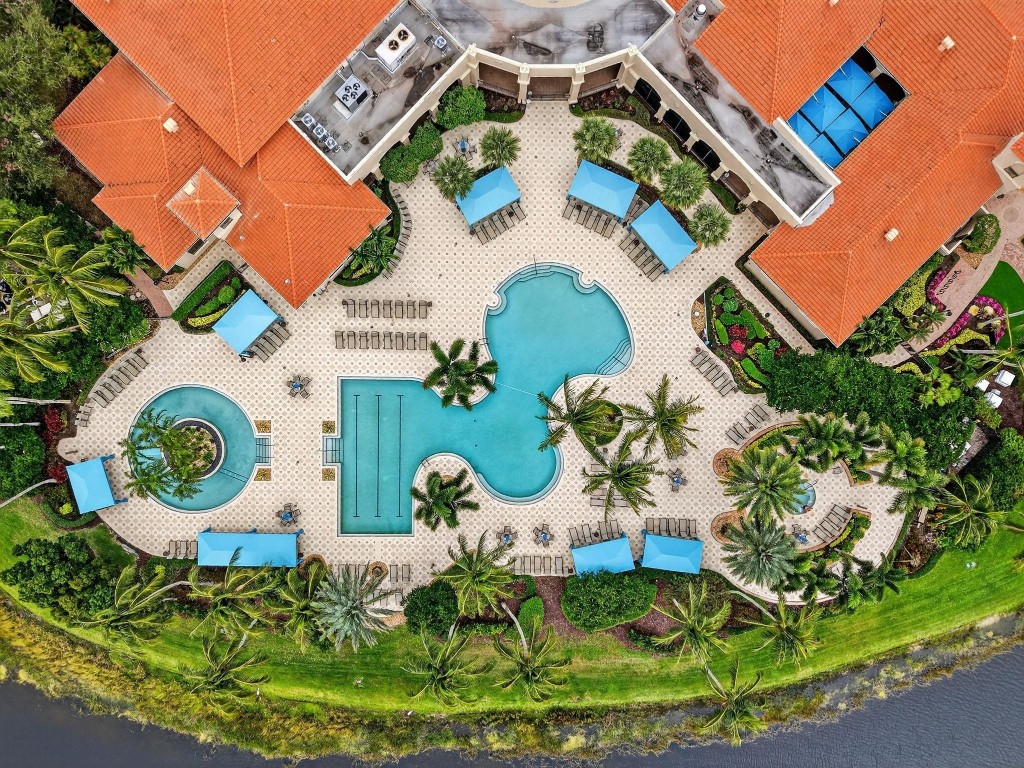 Valencia Palms 01 - Residential