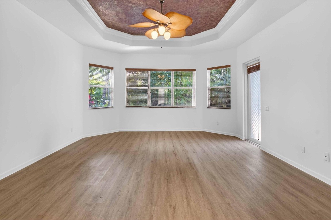 Valencia Palms 01 - Residential