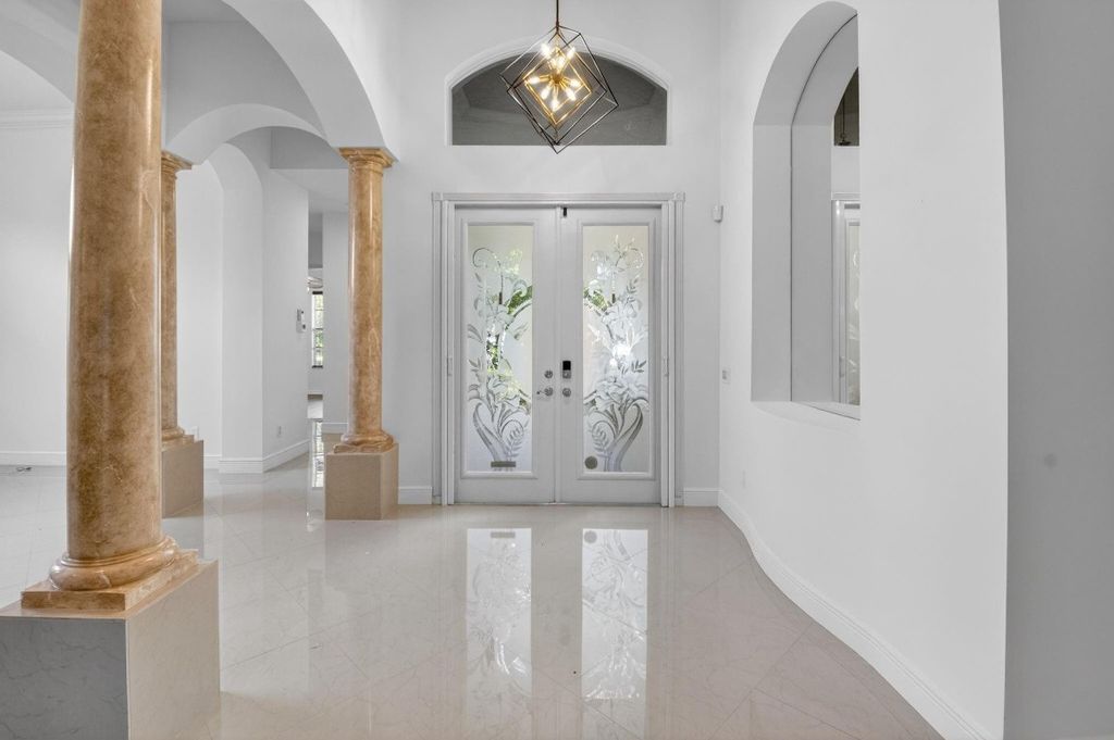 Photo of 6940 Balboa Island Court, Delray Beach, FL 33446 (MLS # F10548382)