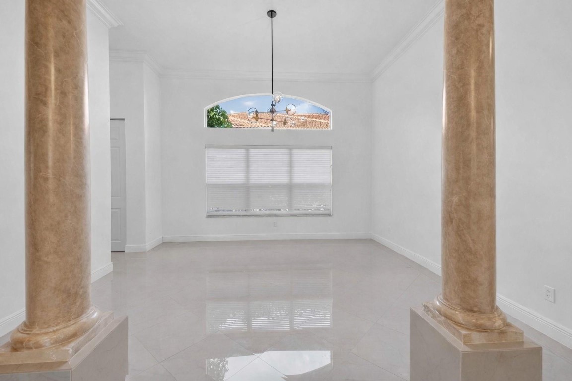 Valencia Palms 01 - Residential
