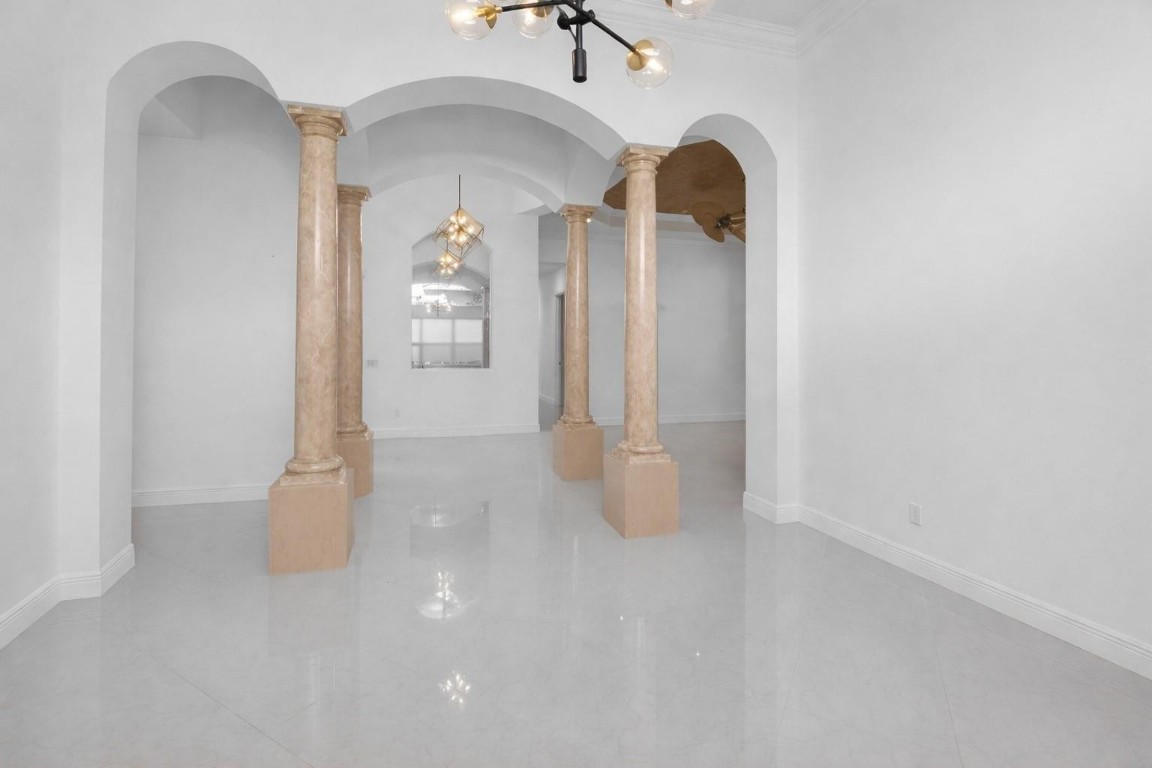 Valencia Palms 01 - Residential