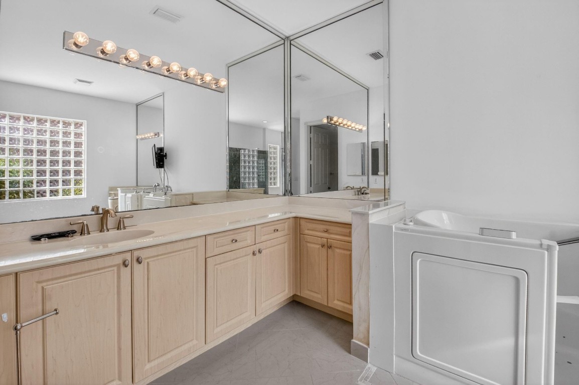 Valencia Palms 01 - Residential