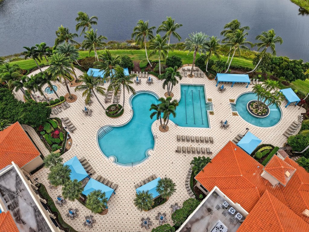 Valencia Palms 01 - Residential