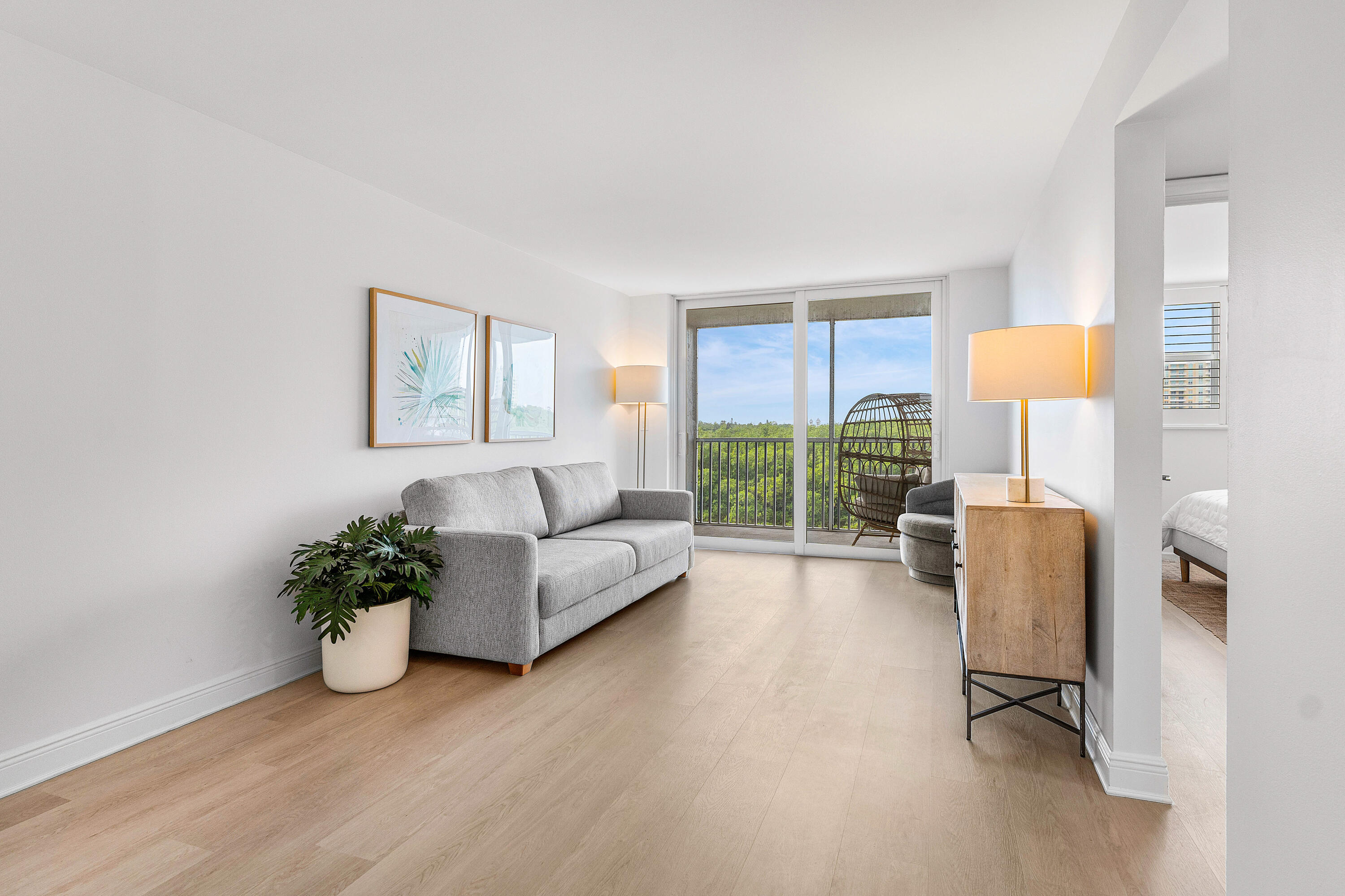 HARBOUR HALL INLET CLUB CONDO - Residential