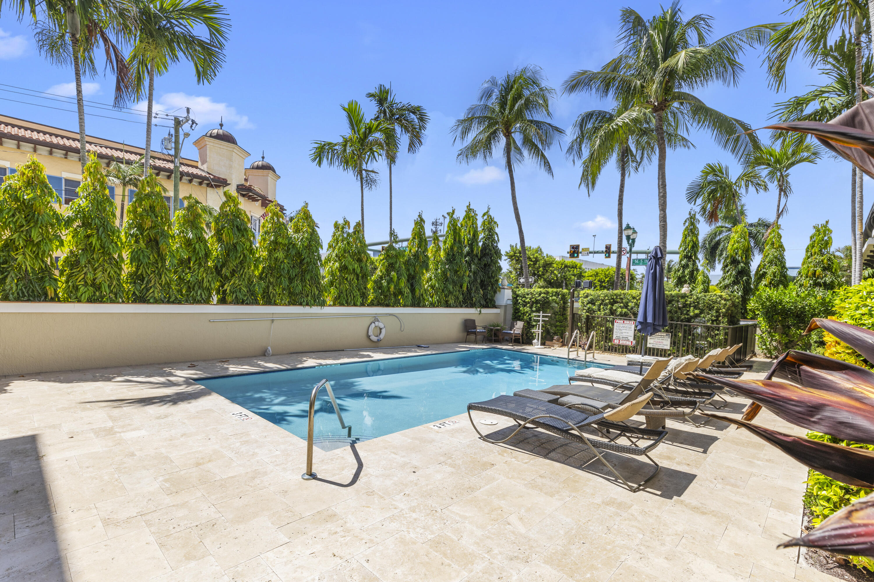 View photos, virtual tours, details... 65 SE 5th Avenue