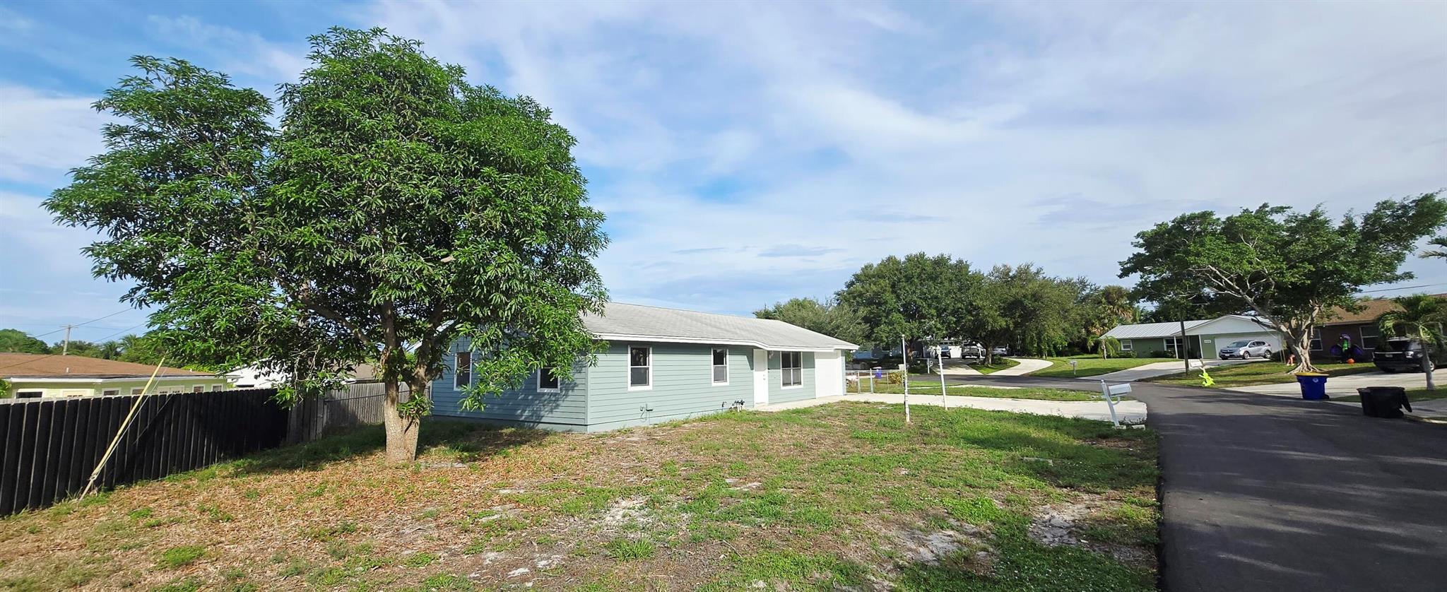 2331 NE Ne 15th Ct Court