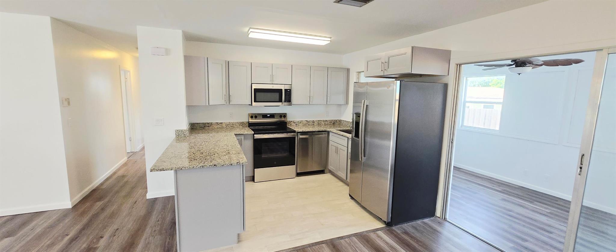 2331 NE Ne 15th Ct Court