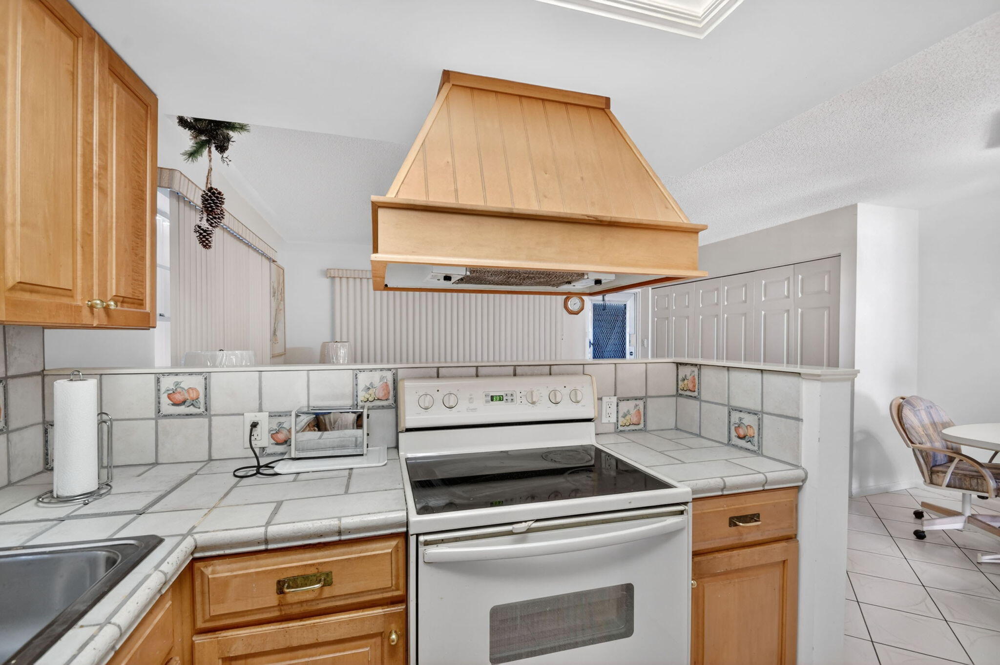 BEDFORD CONDO - Residential