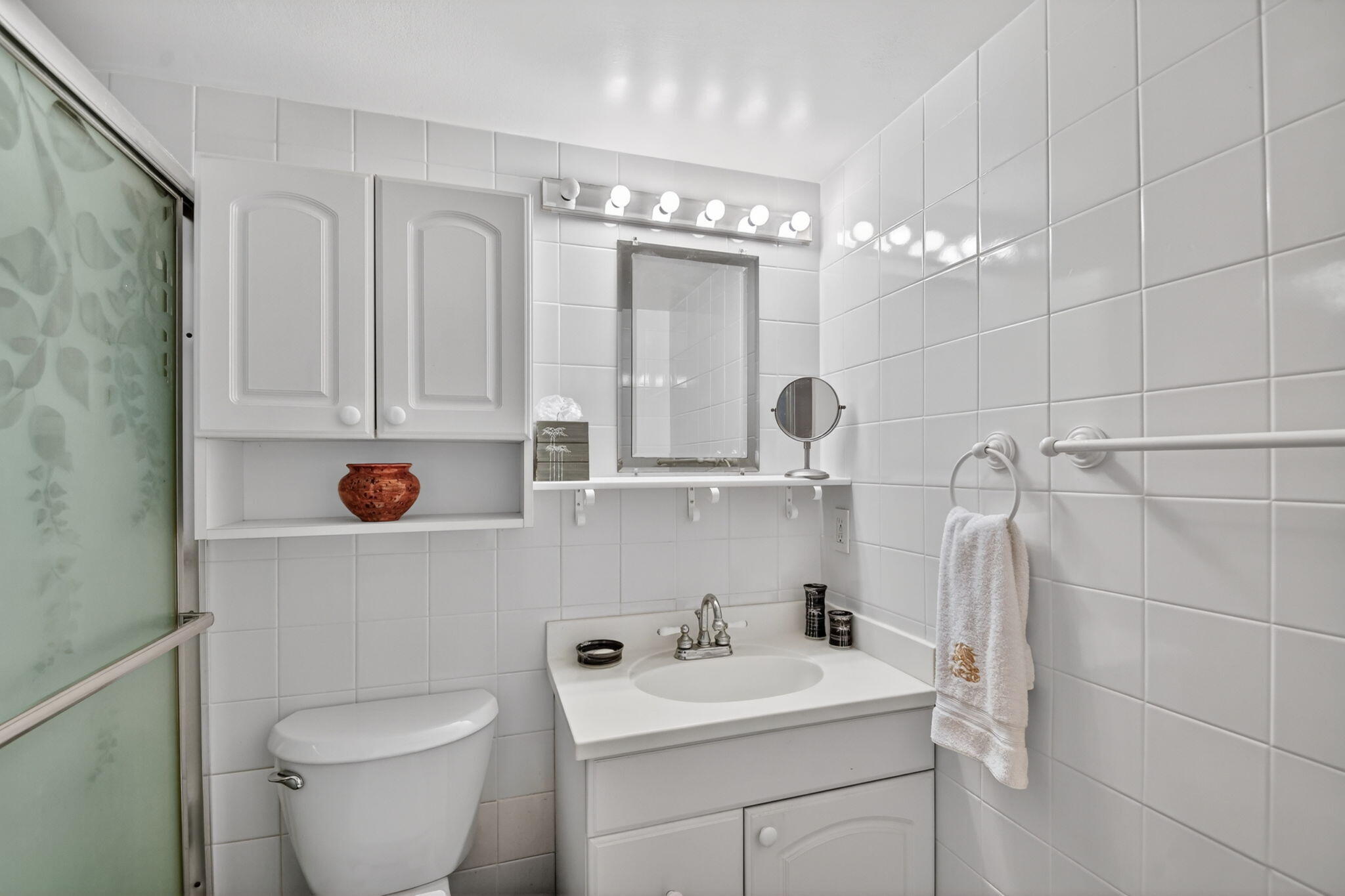 BEDFORD CONDO - Residential