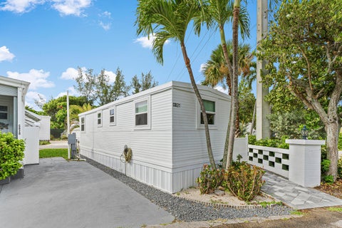 Tiny photo for 21 Bamboo Drive #CD, Briny Breezes, FL 33435 (MLS # B26059678)