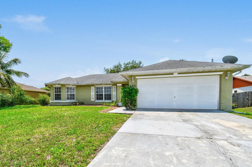 Photo of 280 SW Grove Avenue, Port Saint Lucie, FL 34983 (MLS # R11093853)