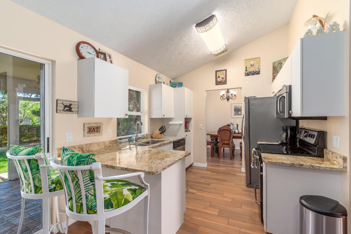 PORT ST LUCIE SECTION 10 - Residential