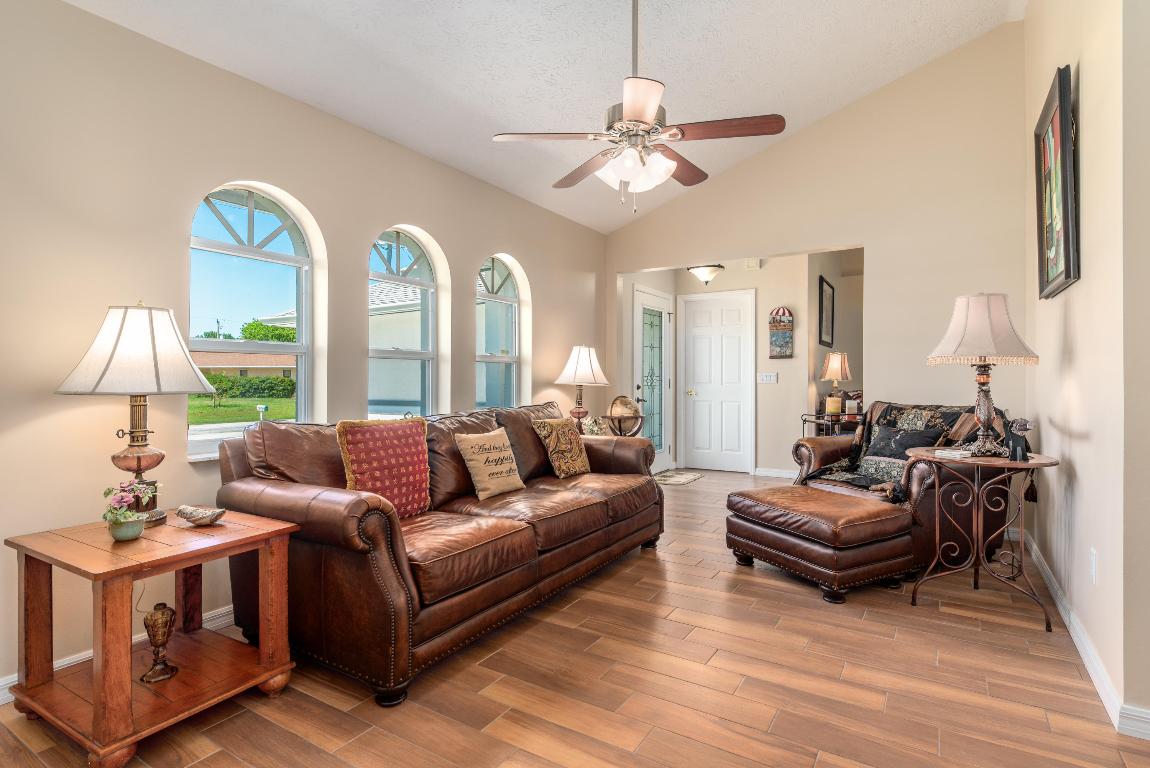 PORT ST LUCIE SECTION 10 - Residential