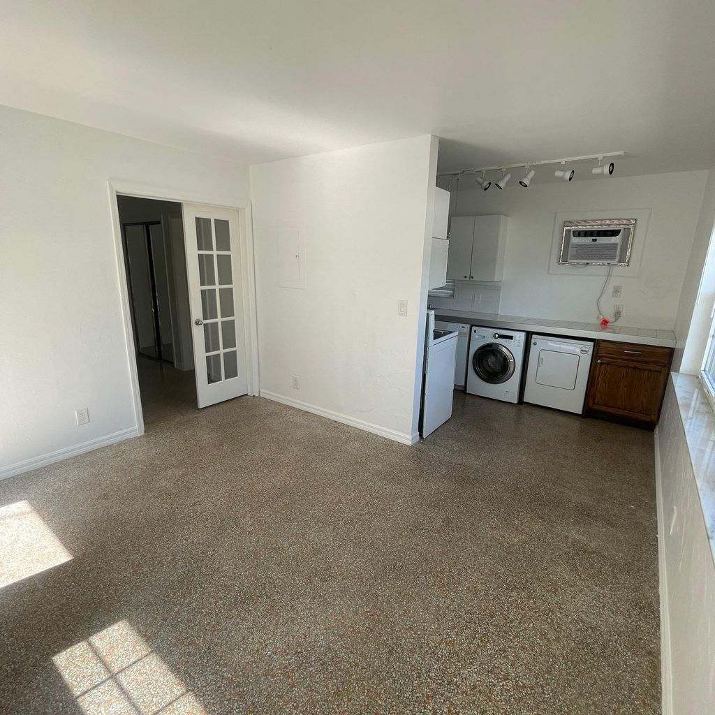 Photo of 1429 N Andrews Avenue, Fort Lauderdale, FL 33311 (MLS # B26031740)