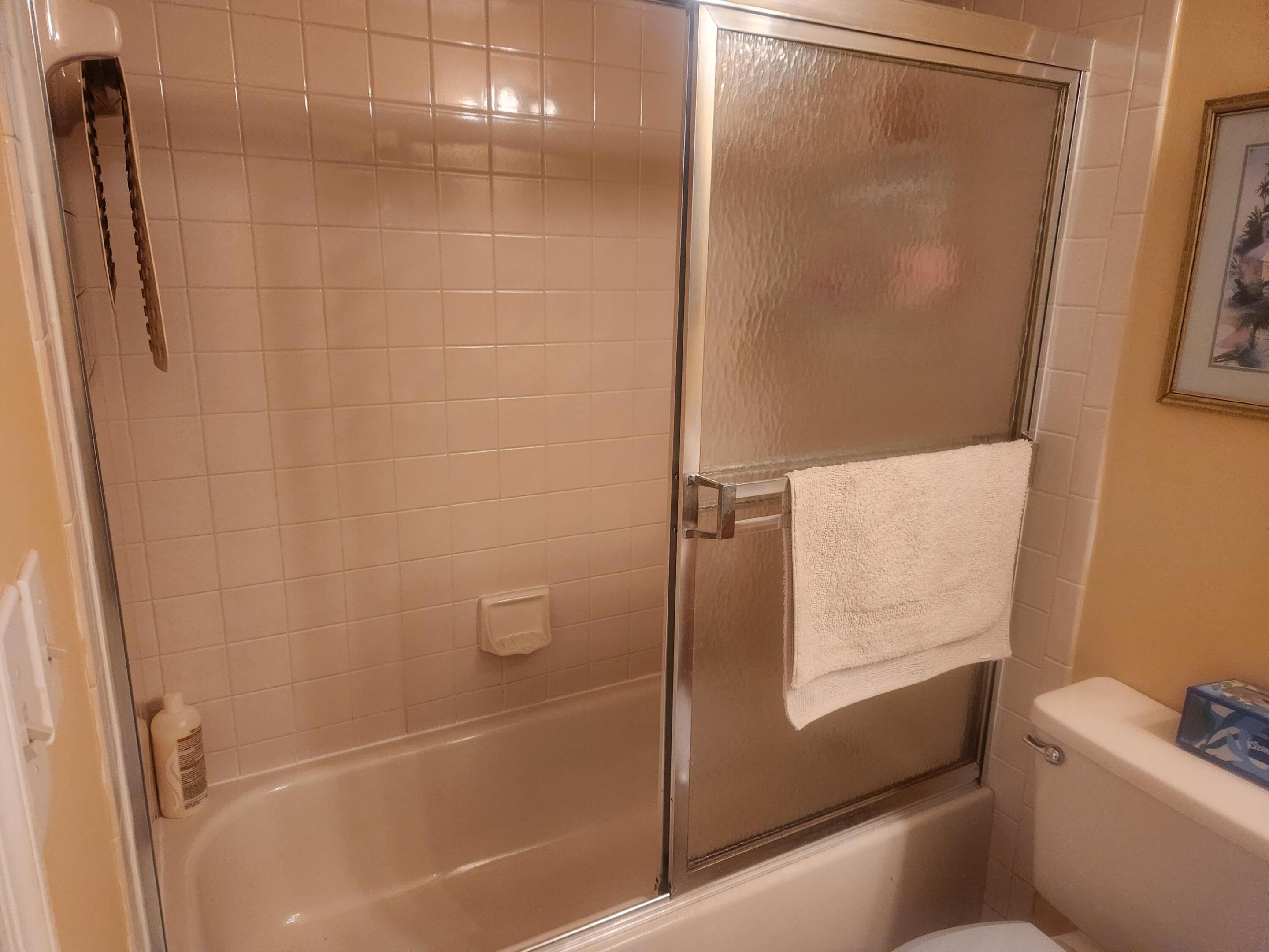 THE LITTLE CLUB CONDO - Residential