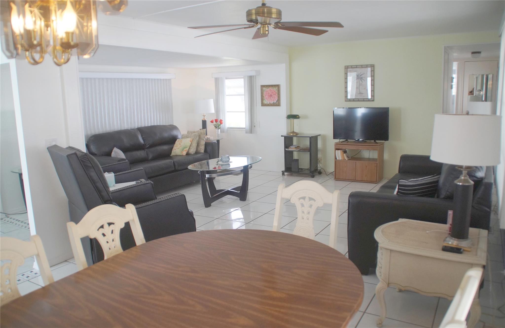 Ravenswood Estates & Mari - Residential