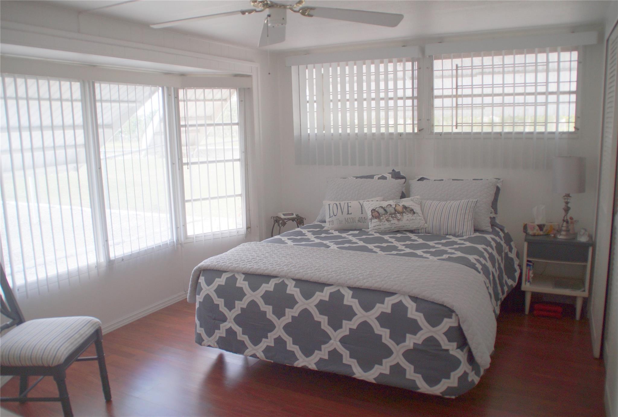 Ravenswood Estates & Mari - Residential