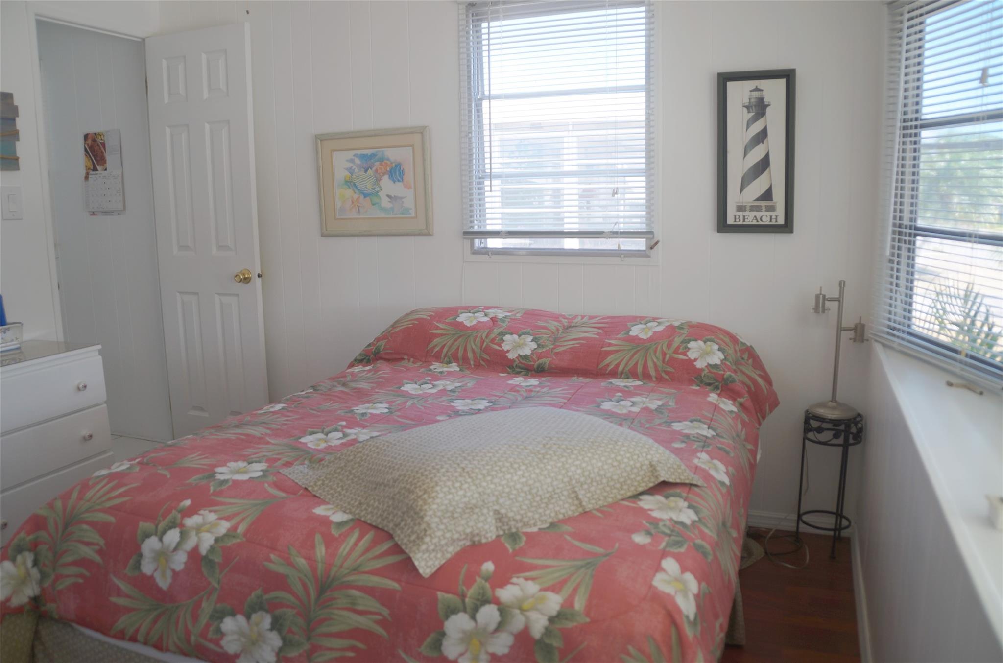 Ravenswood Estates & Mari - Residential