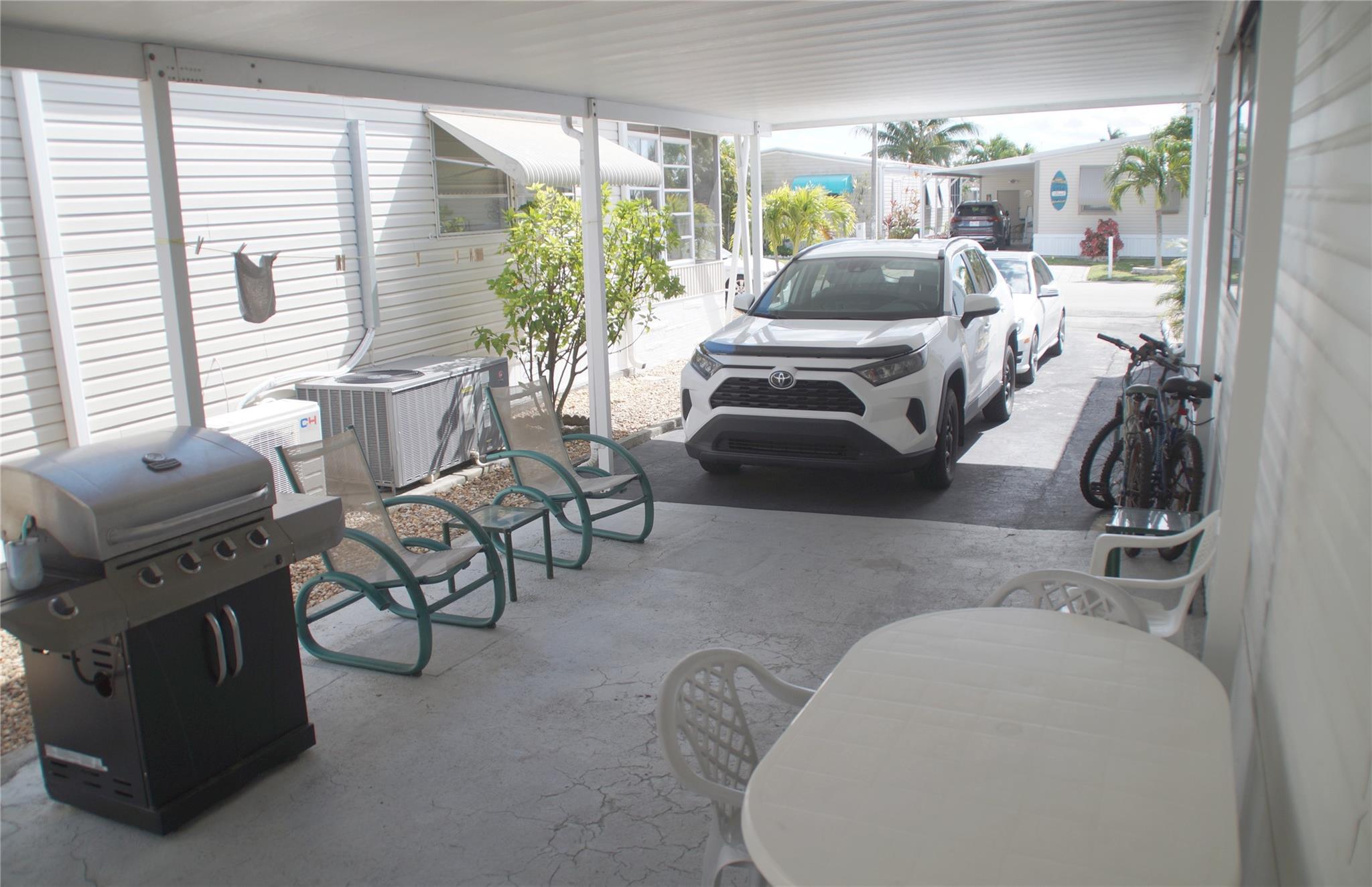 Ravenswood Estates & Mari - Residential