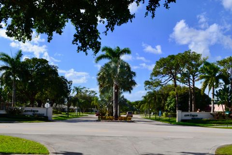 A home in Lake Worth