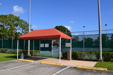 A home in Lake Worth