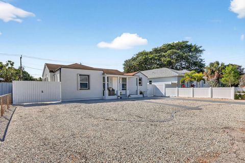 836 Ridgewood Drive West Palm Beach FL 33405