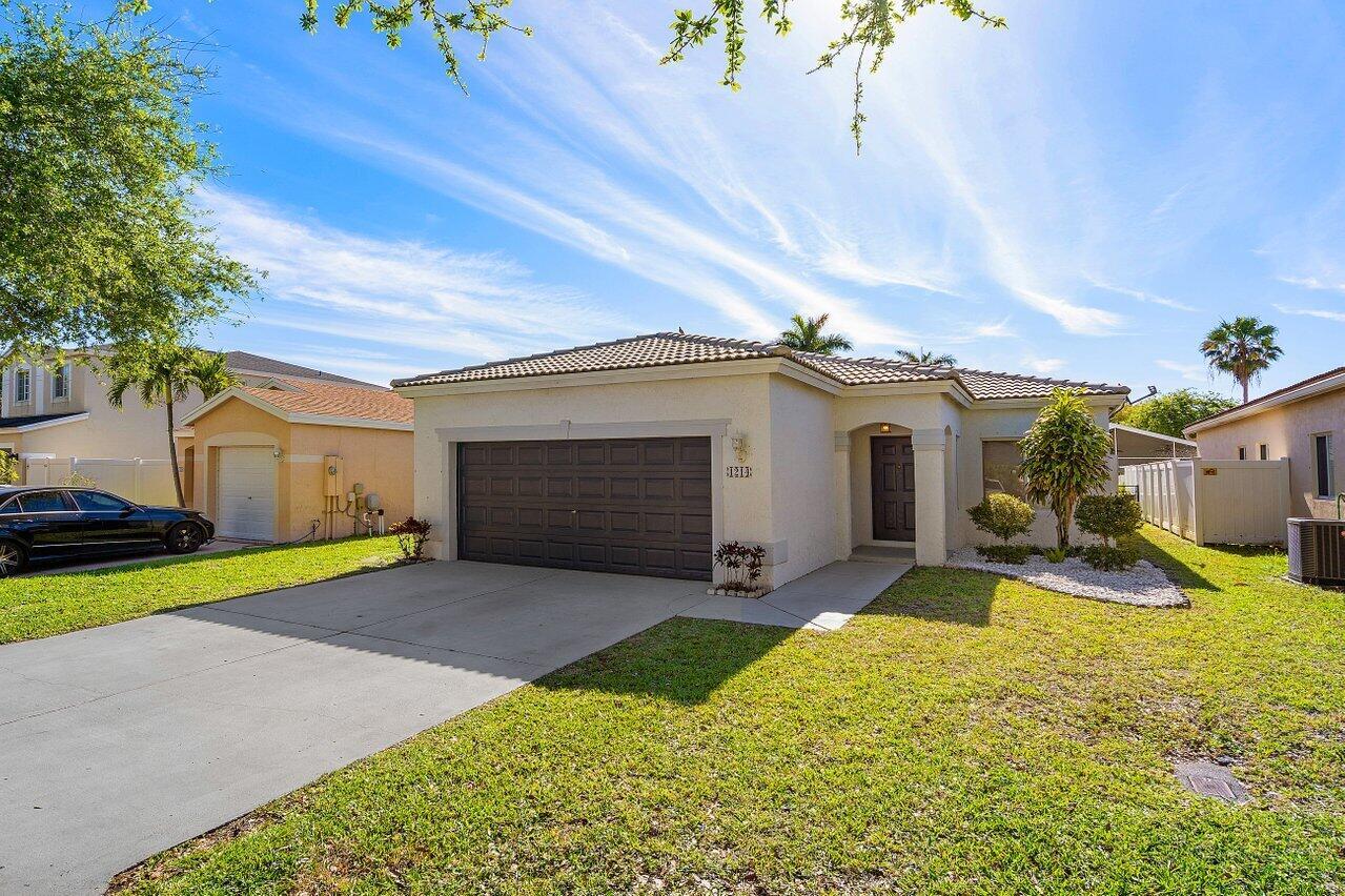 1214 SW 46 Way