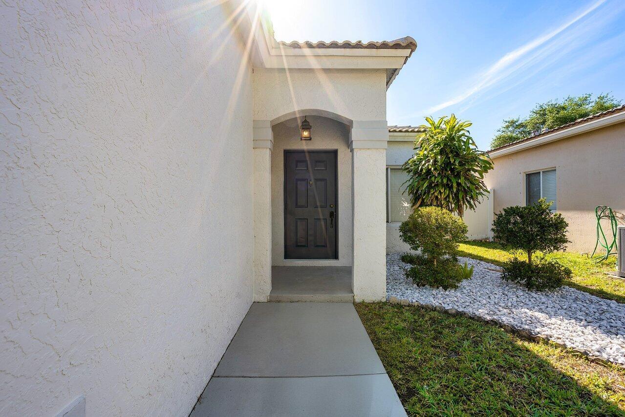 1214 SW 46 Way