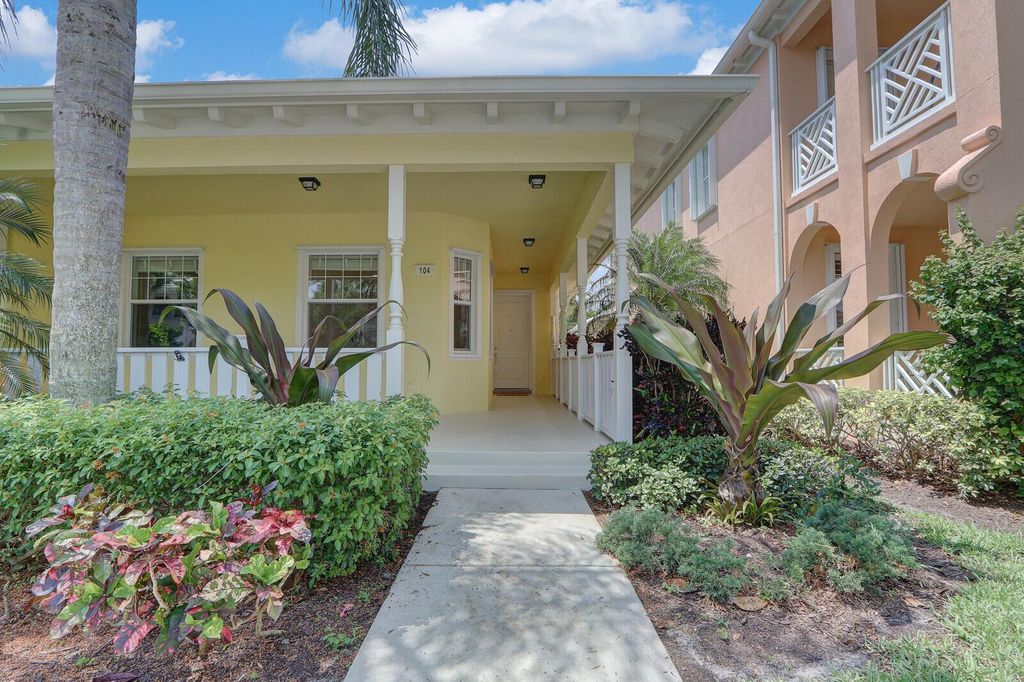 Photo of 104 St Pierre Way, Jupiter, FL 33458 (MLS # R10989508)