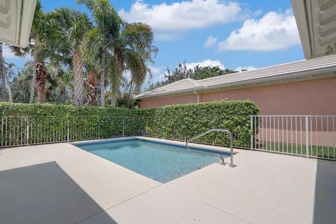 Single Family Residence in Jupiter FL 104 St Pierre Way Way 36.jpg